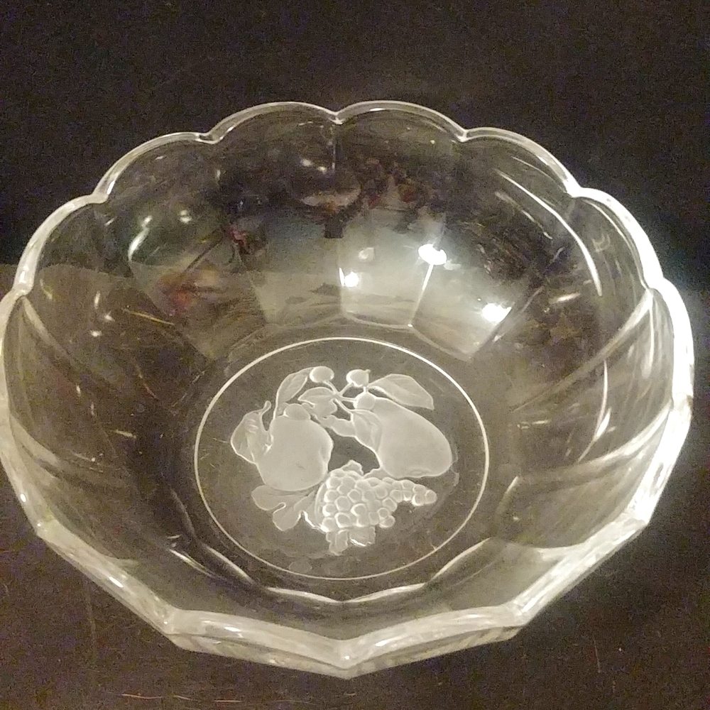 Val St. Lambert Scalloped Edge Large Crystal Decorative Bowl D-10"